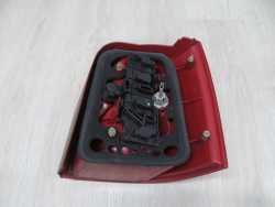 VW PASSAT B5 KOMBI LIFT FL LAMPA TYL LEWA 3B9945095AA 00-05