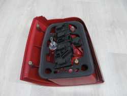 VW PASSAT B5 KOMBI LIFT FL LAMPA TYL LEWA 3B9945095AA 00-05
