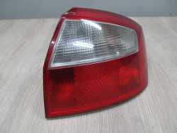 AUDI A4 B6 SEDAN LAMPA TYLNA TYL PRAWA 01-05