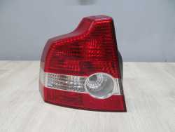 VOLVO S40 04-08 LAMPA TYL LEWA 30698915 EU