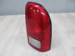 SUZUKI GRAND VITARA LAMPA TYL PRAWA 01-05