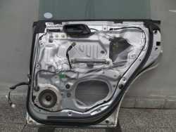 SUBARU FORESTER II LIFT SG DRZWI TYL TYLNE PRAWE KPL 01G 05-08
