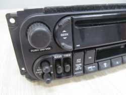 CHRYSLER VOYAGER JEEP RADIO CD KASETA 05091601AE P05091601AE