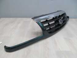 SUZUKI GRAND VITARA GRILL ATRAPA 72111-65D10 01-05