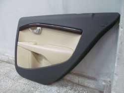 VOLVO S80 II V70 06-13 TAPICERKA BOCZEK DRZWI SKORA TYL PRAWY 8686855