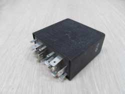 VW AUDI SKODA PRZEKAZNIK 387 SWIATEL 4B0919471