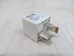 AUDI VW SEAT SKODA PRZEKAZNIK 370 8D0951253