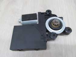 VOLVO S40 V50 04-12 SILNICZEK SZYBY PRZOD PRAWY 30773907