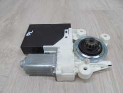 VOLVO S40 V50 04-12 SILNICZEK SZYBY PRZOD LEWY 30773907