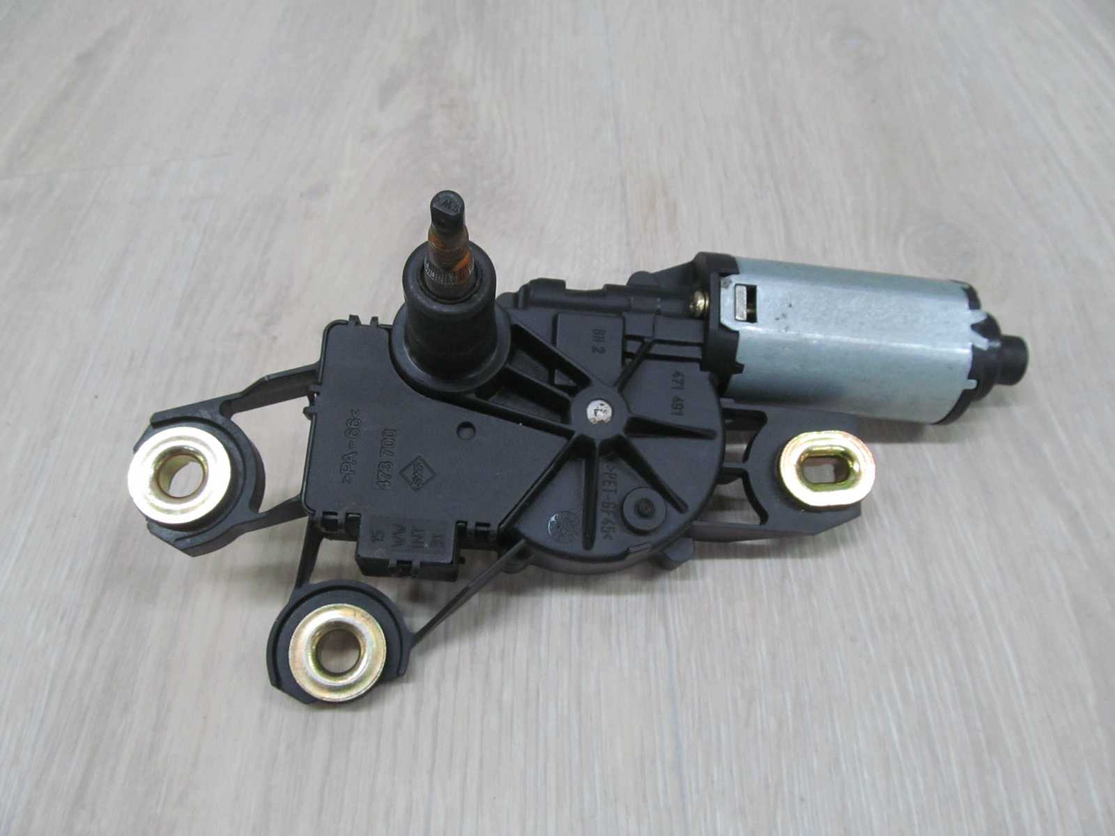 SEAT LEON ALTEA SILNICZEK WYCIERACZKI TYL 5P0955711B
