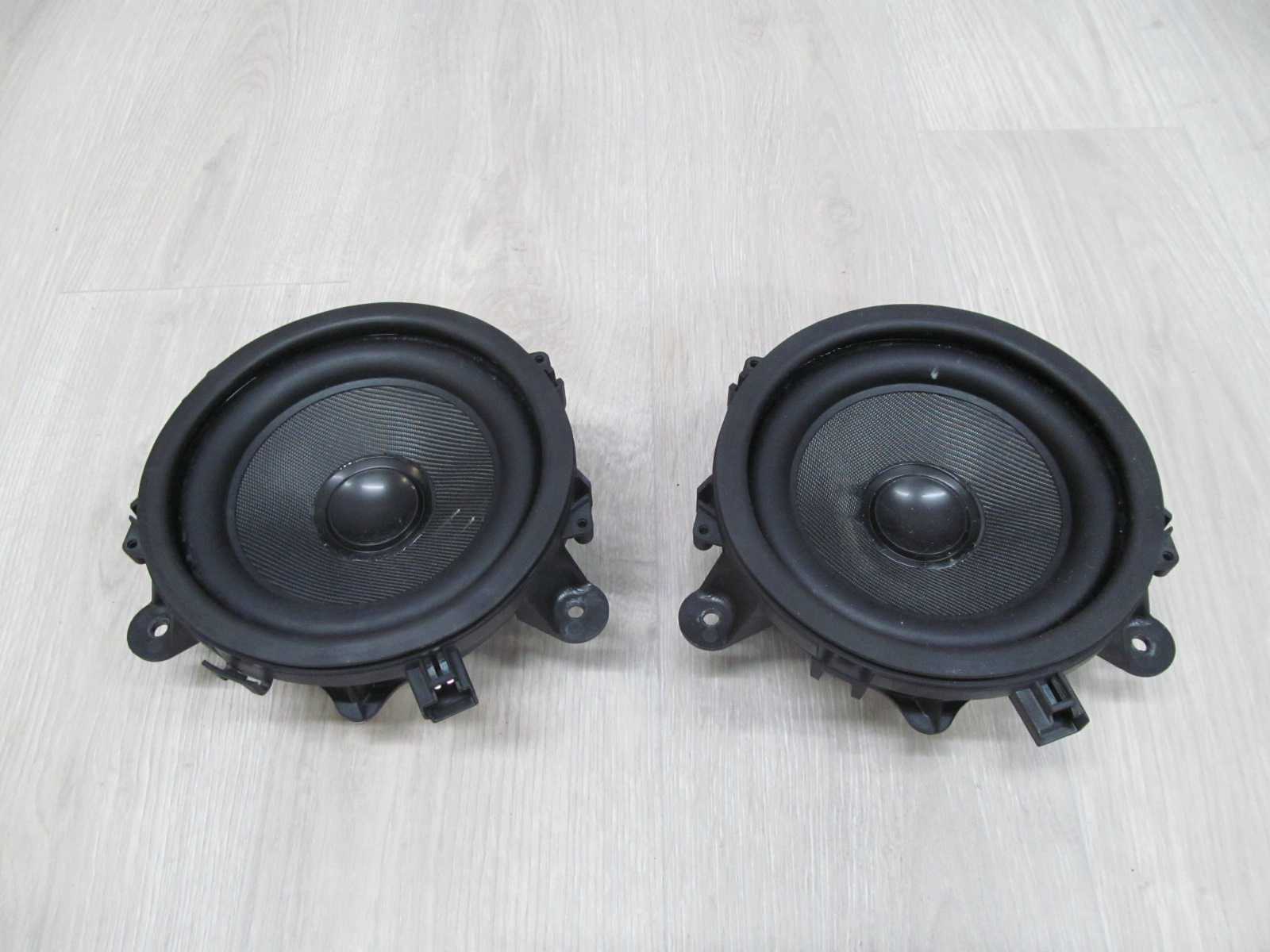VOLVO C30 S40 S60 V50 XC GLOSNIK DRZWI DYNAUDIO 8651211 04-13