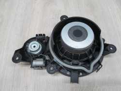 VOLVO C30 S40 S60 V50 XC GLOSNIK DRZWI DYNAUDIO 8673621 04-13