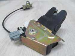VOLVO S60 LIFT 04-10 ZAMEK WKLADKA KLAPY BAGAZNIKA TYL 8679694