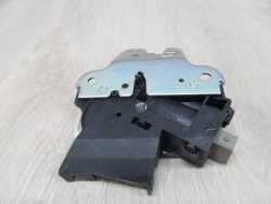 AUDI A4 B7 PASSAT B6 JETTA 05- ZAMEK KLAPY BAGAZNIKA 4F5827505