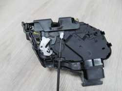 VOLVO S40 V50 04-12 ZAMEK DRZWI PRZOD PRAWY 30699790