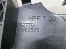 VOLVO S40 V50 04-13 UCHWYT PODSTAWA KLAMKI LEWA 30663576