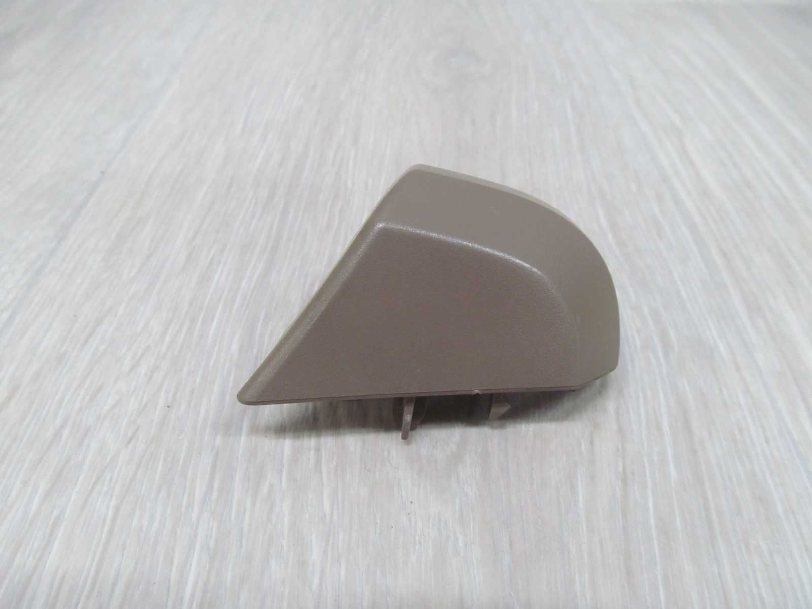 VOLVO S60 V70 LIFT 04- PODLOKIETNIK OSLONA ZASLEPKA 30672119 30672120