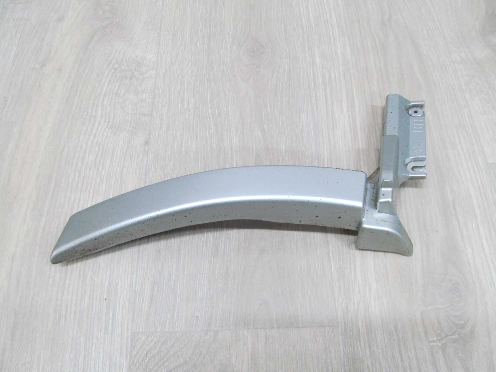 SUBARU FORESTER SG II LIFT LISTWA BLOTNIKA TYL PRAWA 01G 06-08