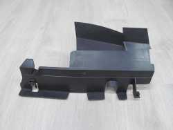 RENAULT CLIO III OSLONA KIEROWNICA POWIETRZA CHLODNICY 8200304289 05-09