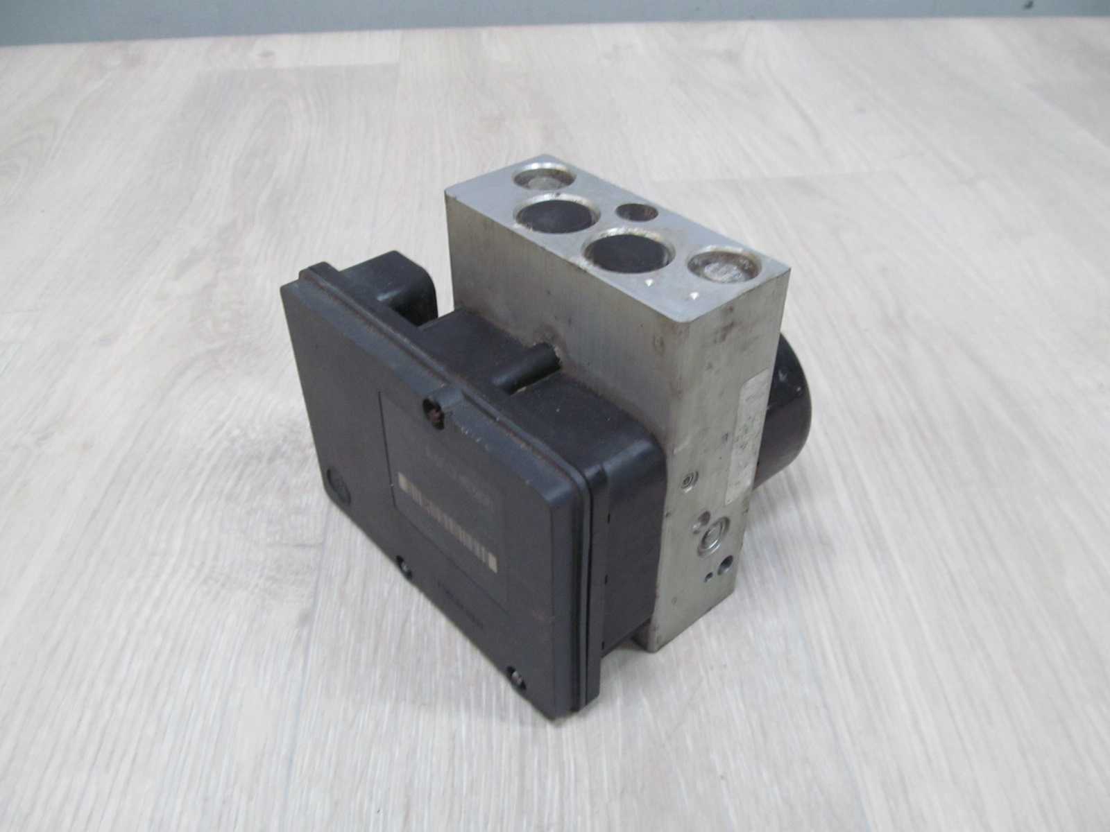 VOLVO S60 V70 XC POMPA HAMULCOWA ABS 30714952 30714956 00-12