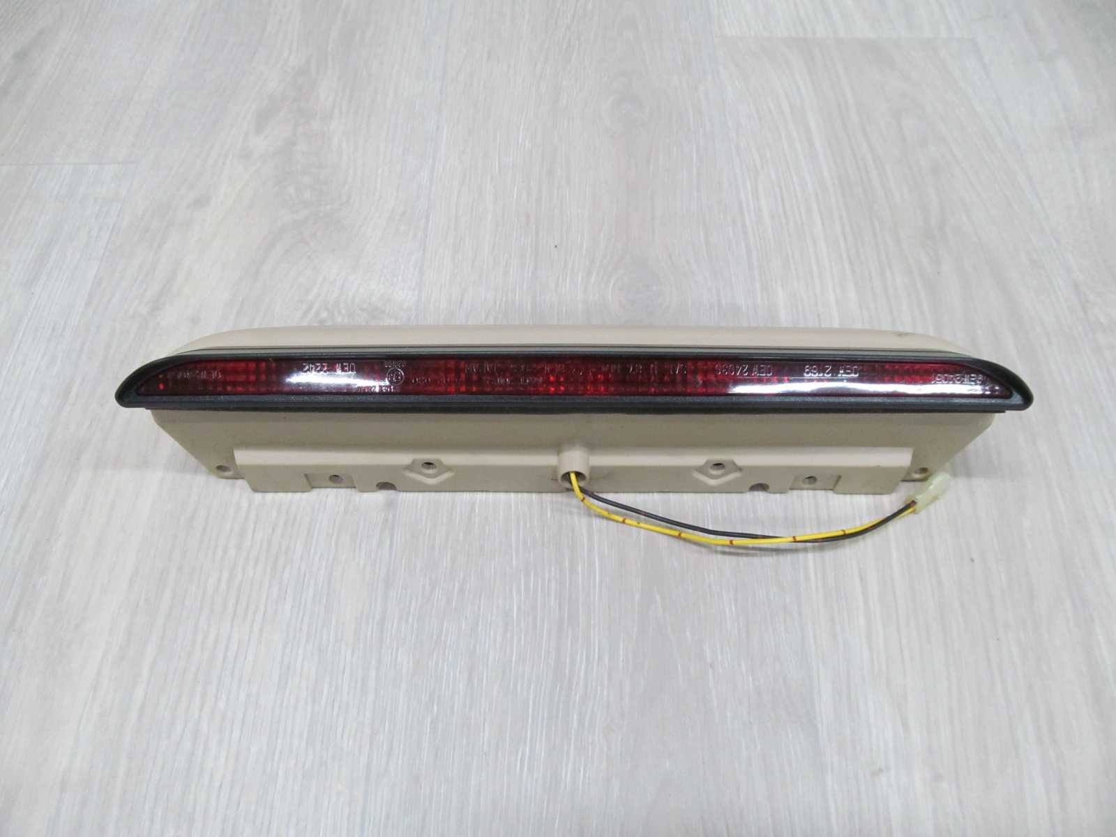 SUBARU FORESTER SG II LIFT LAMPA SWIATLO STOP KLAPY
