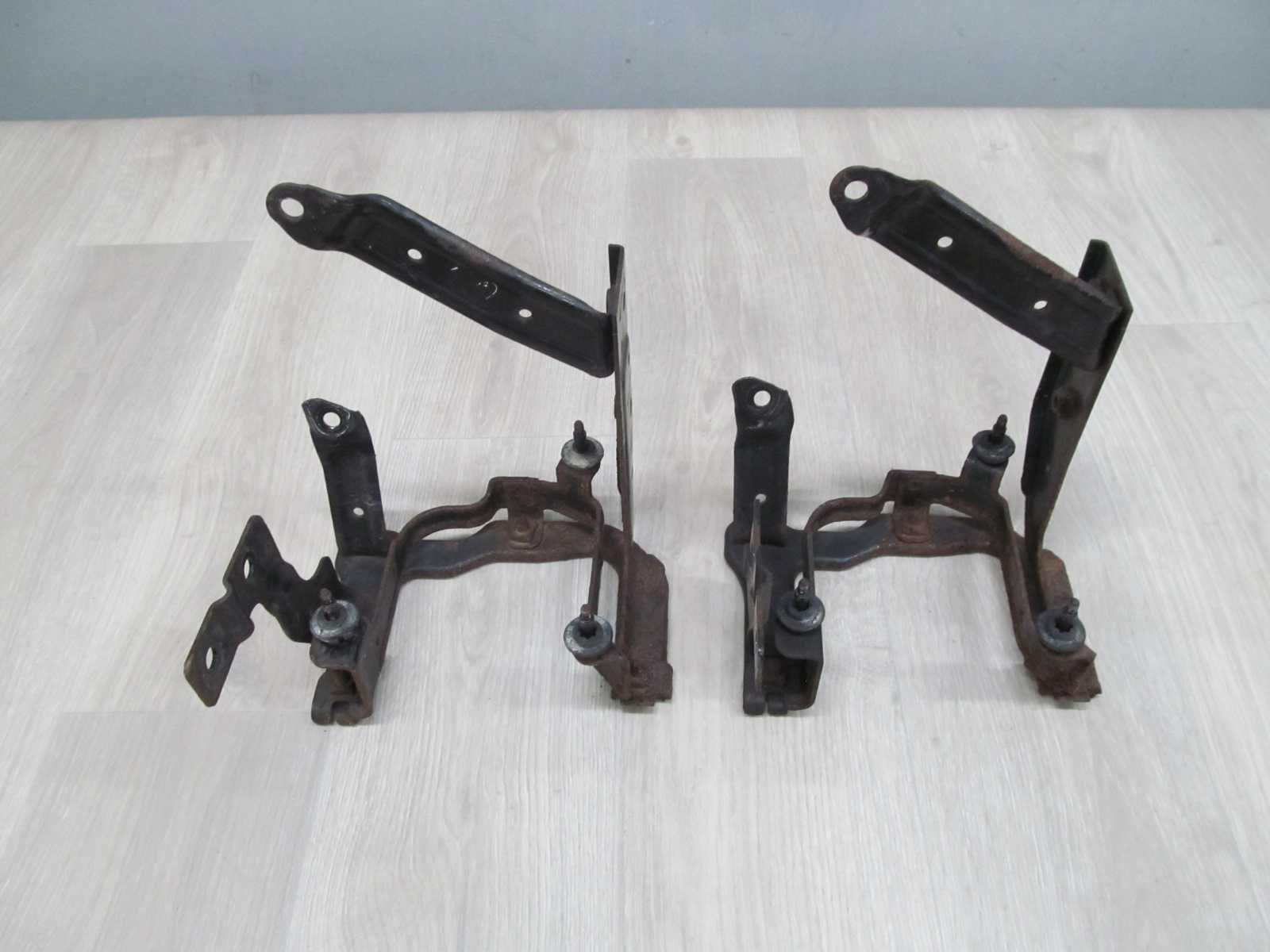 VOLVO C30 S40 V50 UCHWYT MOCOWANIE LAPA POMPY WSPOMAGANIA 3M51-3K738-AB
