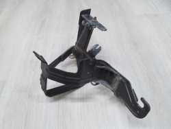 AUDI A2 PODSTAWA POMPY WSPOMAGANIA 8Z0423845E