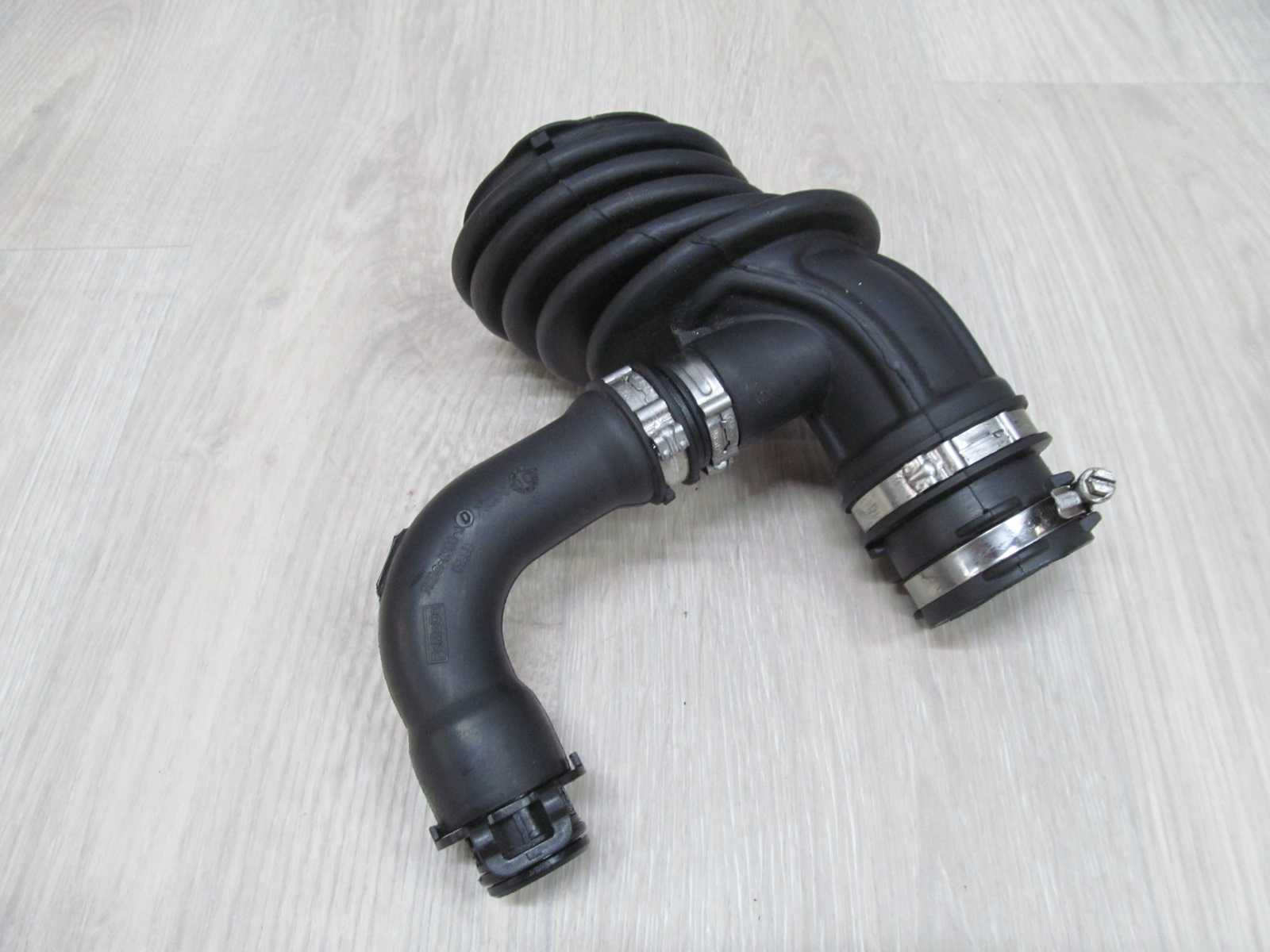 VOLVO C30 S40 V50 FORD 1.6 D RURA PRZEWOD POWIETRZA 7210086501