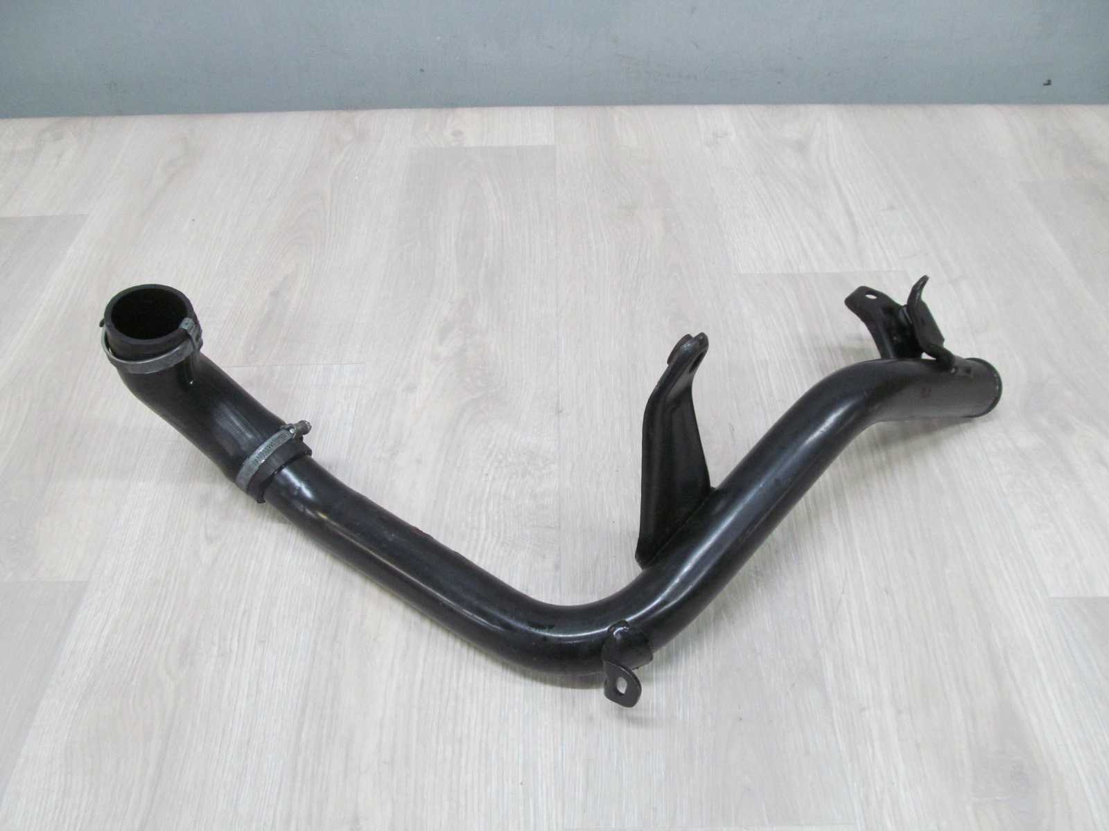 VOLVO C30 S40 V50 C70 1.6 D RURA PRZEWOD DOLOT POWIETRZA