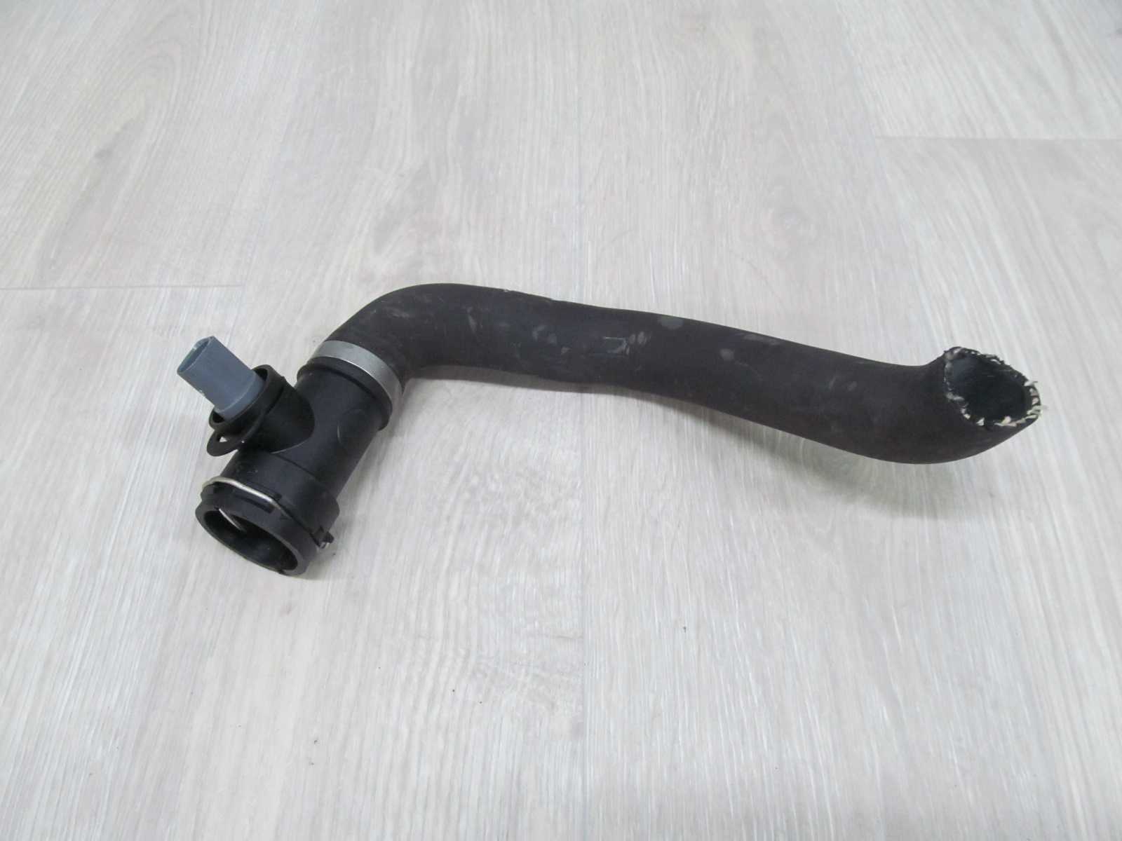 VW AUDI 2.0 TFSI PRZEWOD KRUCIEC WODY CZUJNIK 06A919501