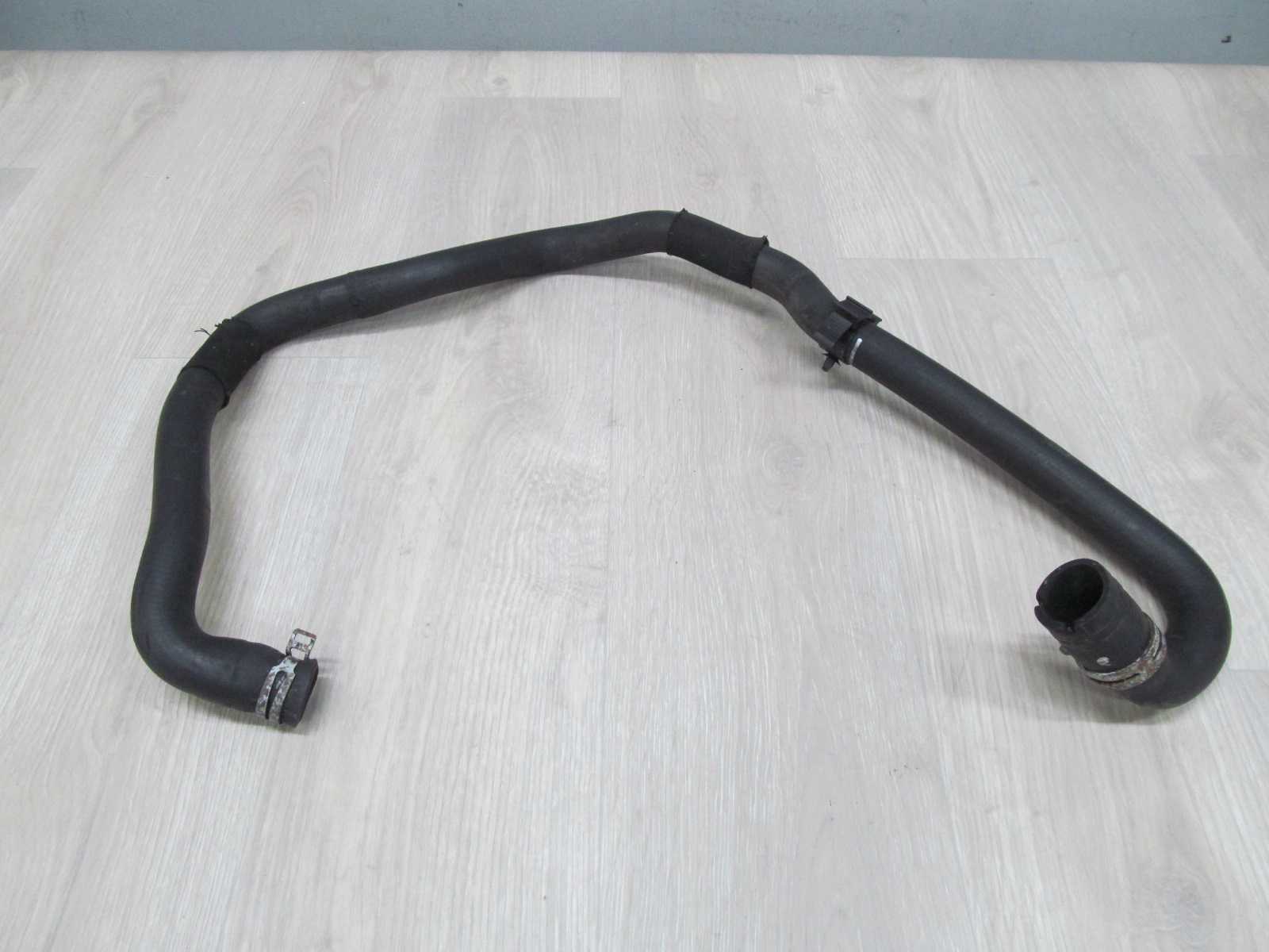 VOLVO C30 S40 V50 C70 1.6 D RURA PRZEWOD WODY 3M5H-8286-SK