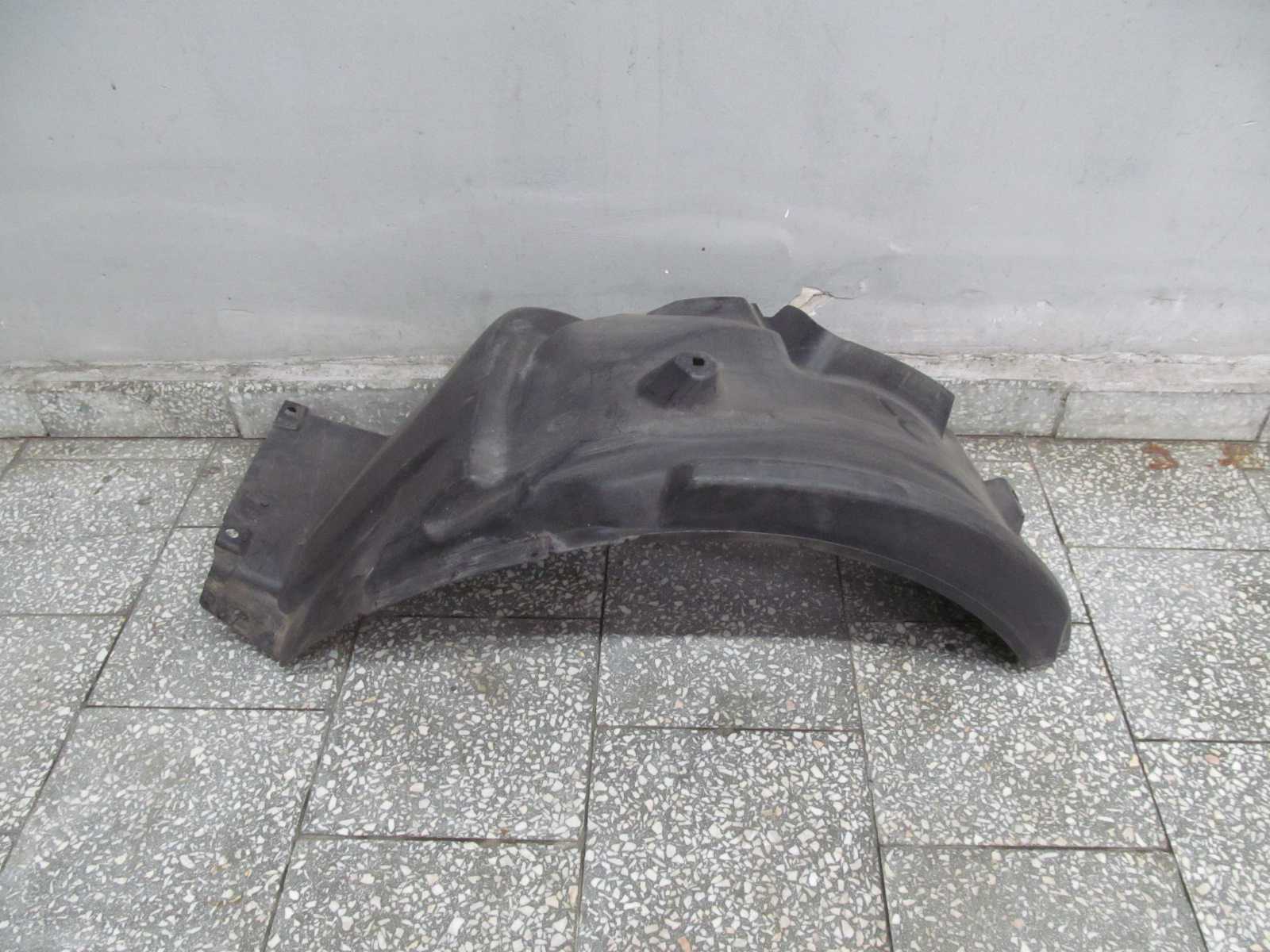 BMW 1 E81 E87 NADKOLE PRZOD PRAWY 7059372 01-04
