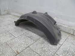 BMW 1 E81 E87 NADKOLE PRZOD PRAWY 7059372 01-04