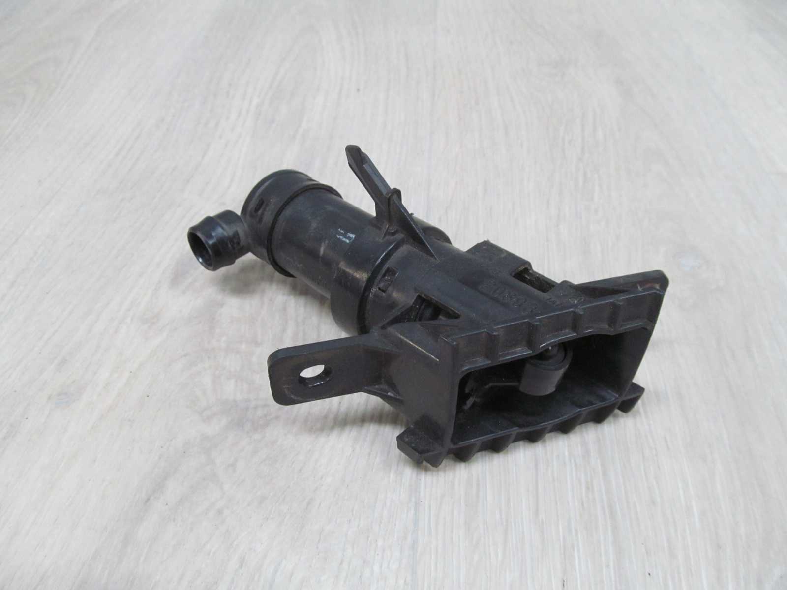 SUBARU FORESTER II LIFT SG SPRYSKIWACZ LAMPY REFLEKTORA PRAWY 06-08 20893