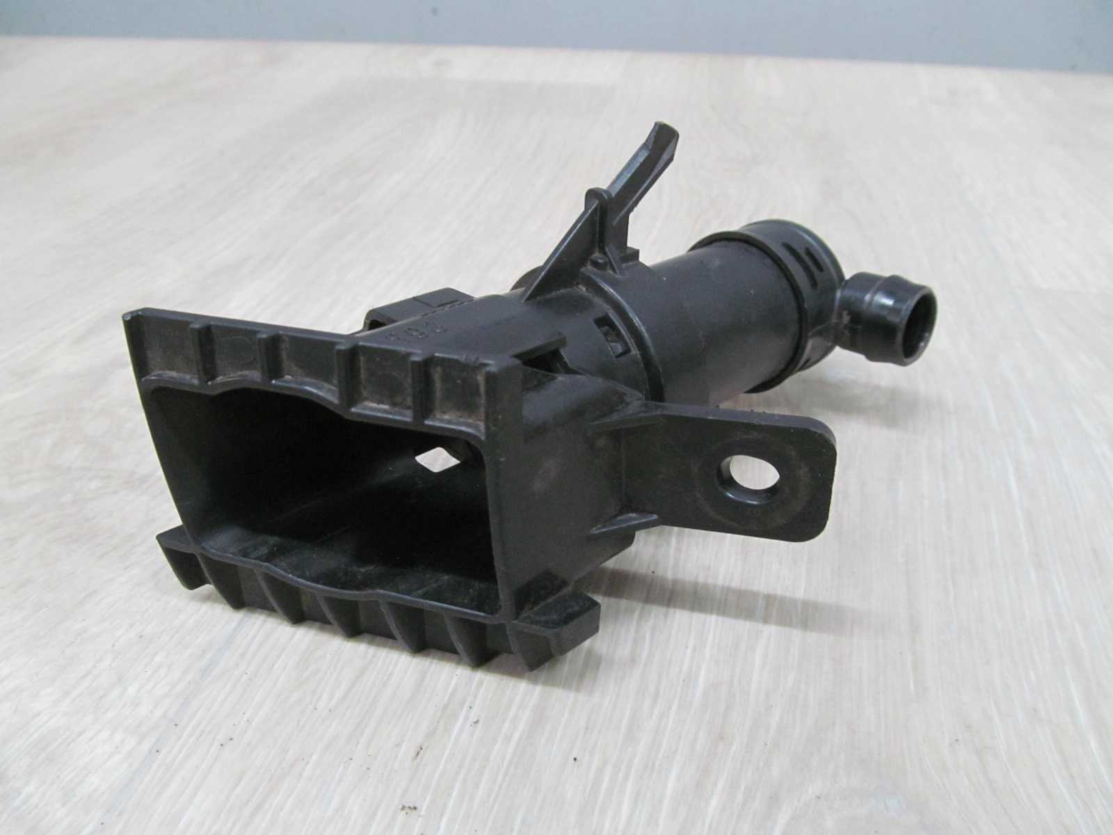 SUBARU FORESTER II LIFT SG SPRYSKIWACZ LAMPY REFLEKTORA LEWY 06-08 20893