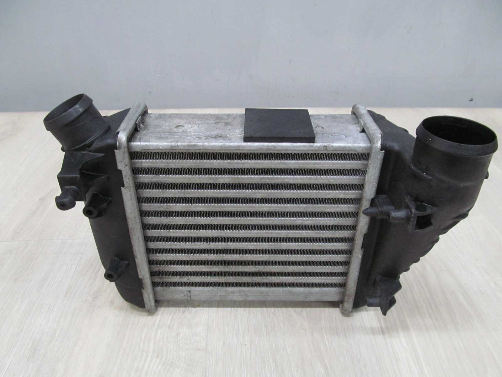AUDI A4 B6 2.5 TDI CHLODNICA INTERCOOLER 8E0145806C PRAWY