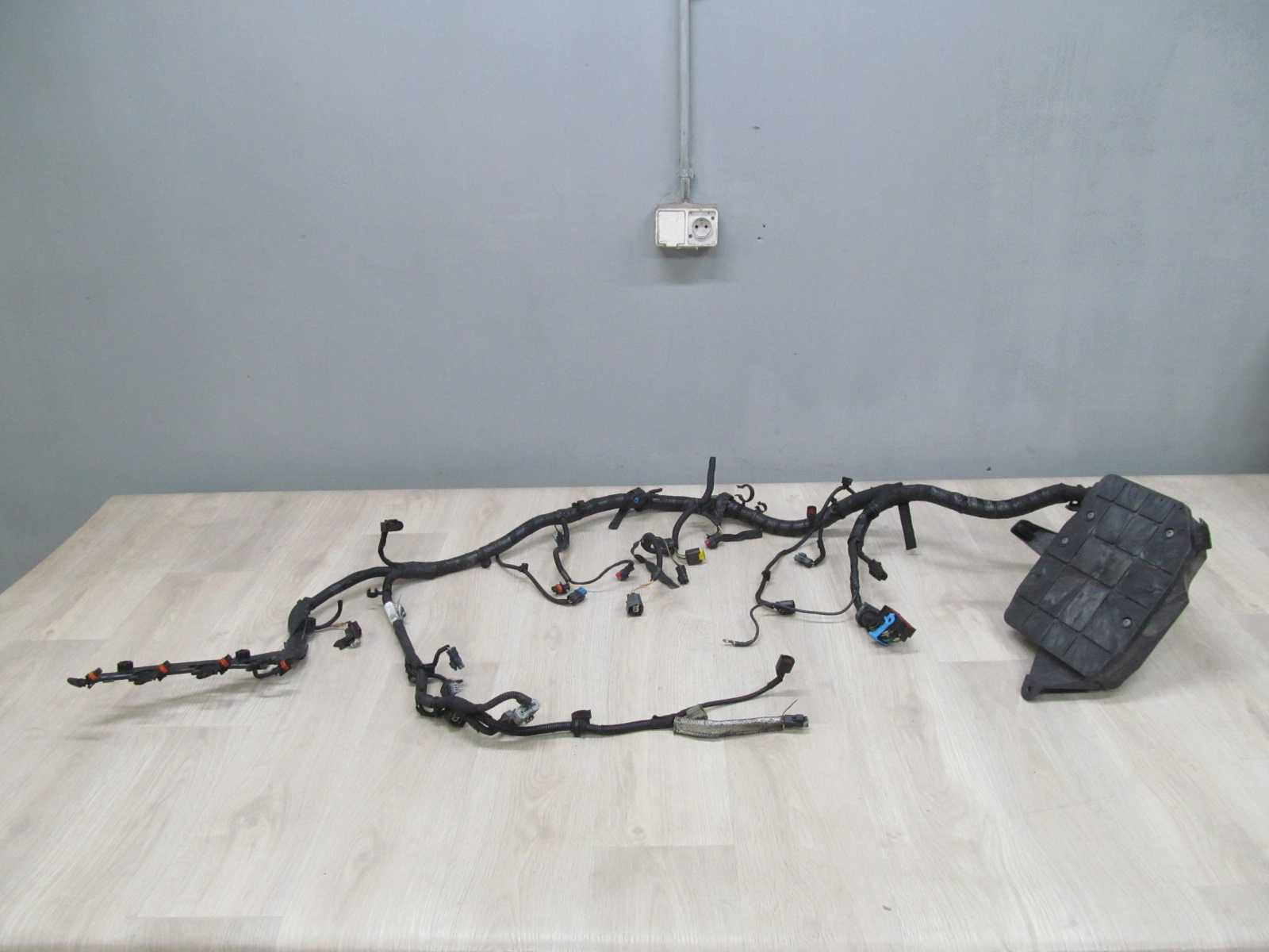 VOLVO C30 S40 V50 1.6 HDI WIAZKA INSTALACJA SILNIKA 31254939