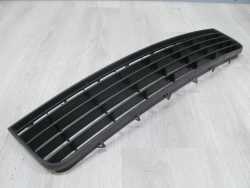 VW GOLF V JETTA 03-09 KRATKA ATRAPA ZDERZAKA SRODKOWA 1K0853677