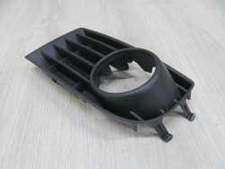 VW GOLF V 03-09 KRATKA ATRAPA ZDERZAKA PRAWA HALOGENU 1K0853666B