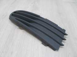 VOLVO S40 V50 04-07 KRATKA ATRAPA ZDERZAKA PRAWA 30657010