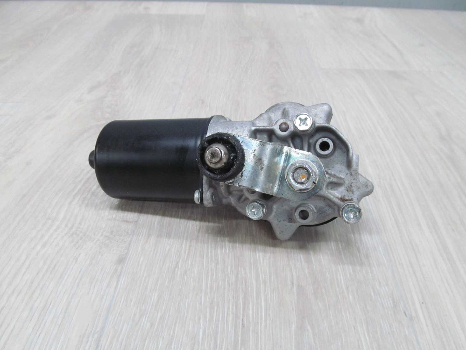 NISSAN CABSTAR MAXITY NT400 SILNIK SILNICZEK WYCIERACZEK PRZOD 28810MB500 07-15