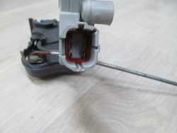 NISSAN CABSTAR MAXITY NT400 ZAMEK DRZWI PRAWY 805523Y51B 07-15