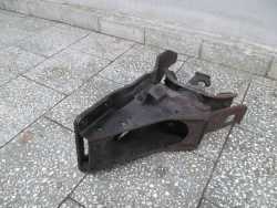 NISSAN CABSTAR MAXITY NT400 ZAMEK RYGIEL KABINY LEWY 07-15