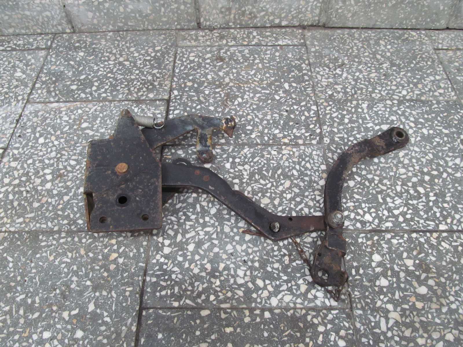 NISSAN CABSTAR MAXITY NT400 ZAMEK RYGIEL KABINY 07-15