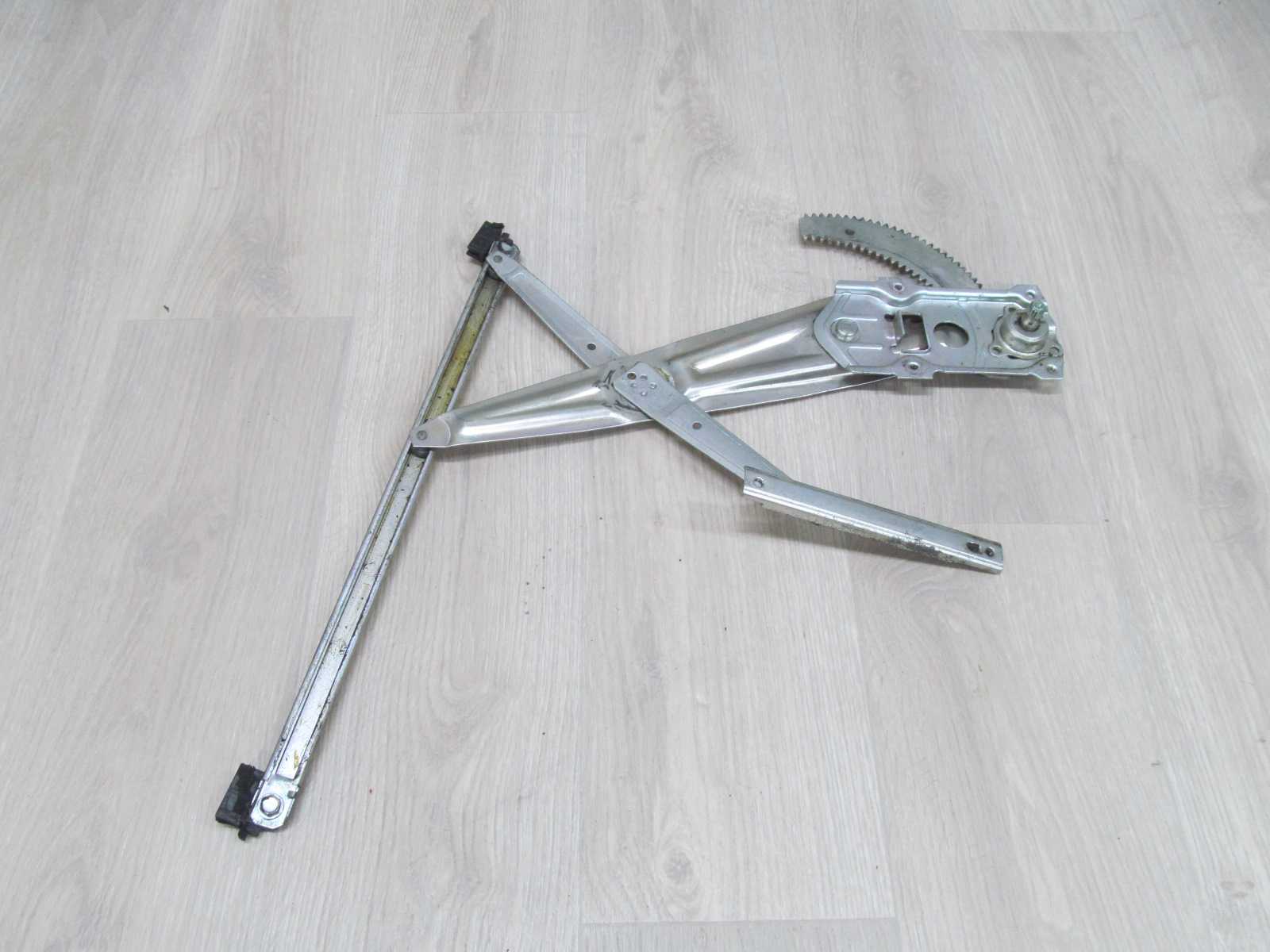 PIAGGIO PORTER HIJET PFAU 06- MECHANIZM PODNOSNIK SZYBY PRZOD LEWY 300113A1X
