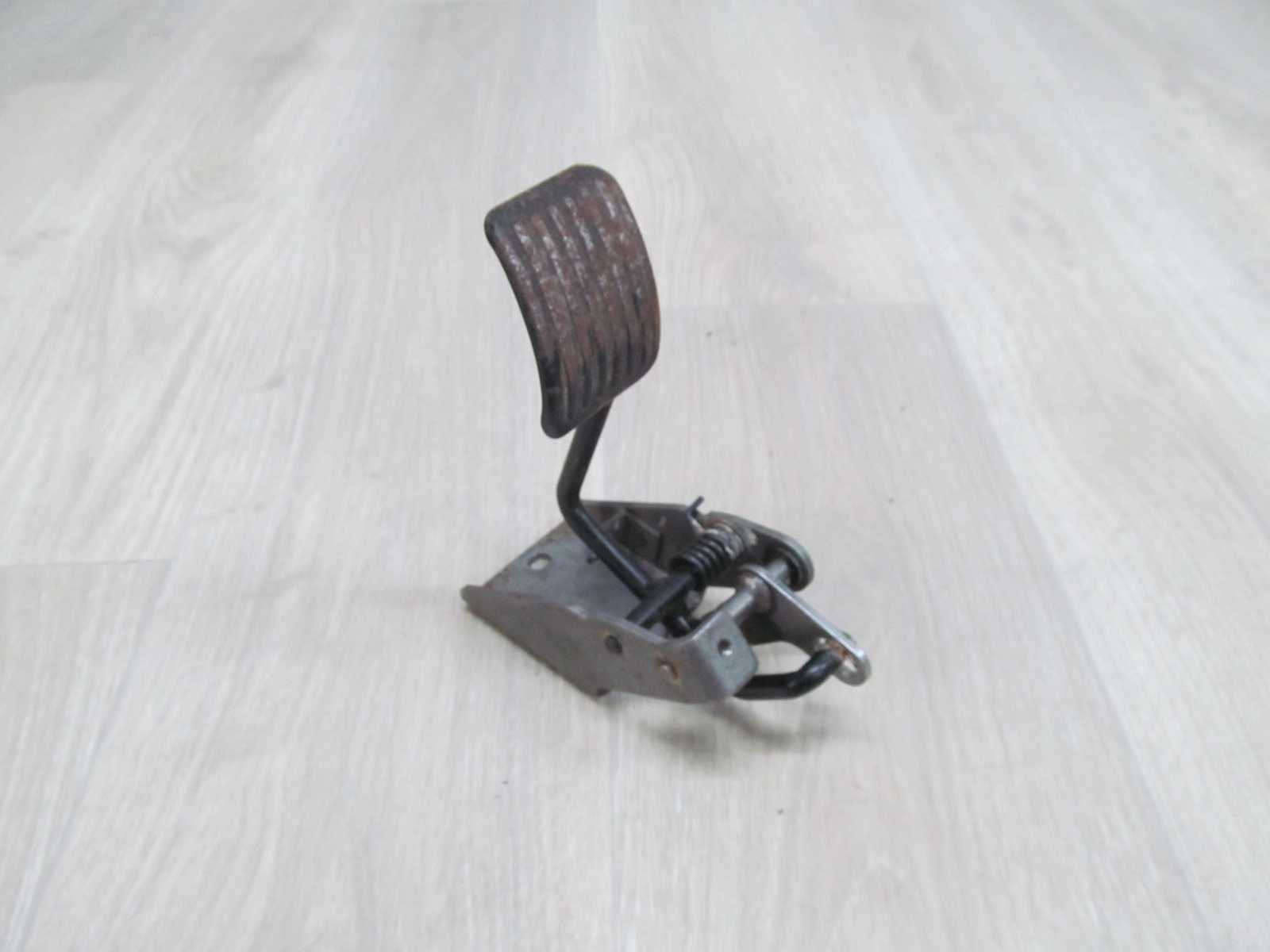 PIAGGIO PORTER HIJET PFAU 06- PEDAL GAZU