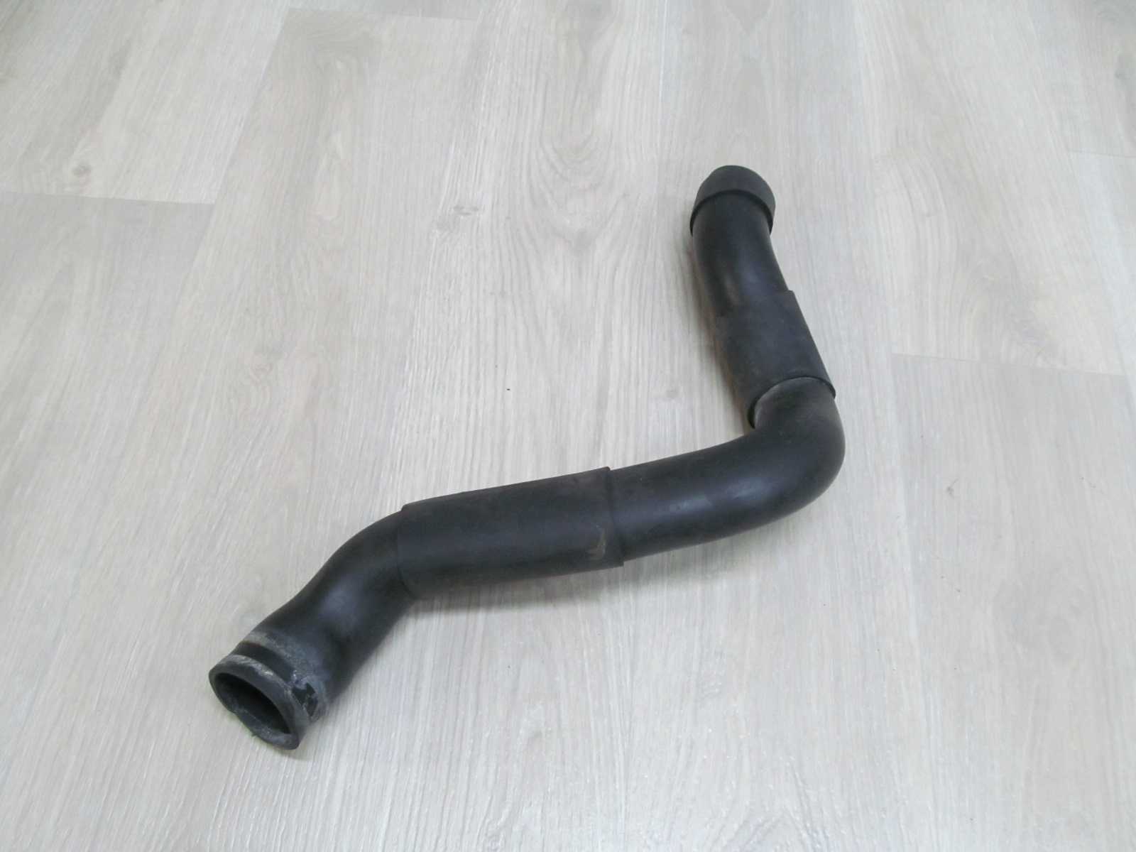 PIAGGIO PORTER HIJET PFAU 06- WAZ PRZEWOD WODY B005553