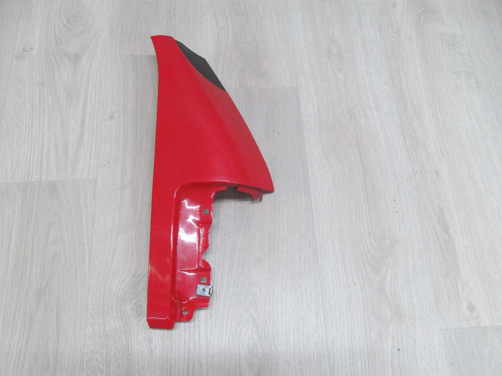 PIAGGIO PORTER HIJET PFAU 06- POLIK NAROZNIK SLUPKA PRAWY