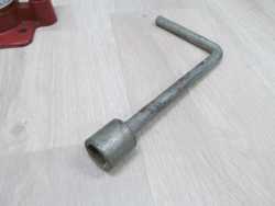 NISSAN CABSTAR MAXITY NT400 LEWAREK PODNOSNIK HYDRAULICZNY KLUCZ 99551MB40A