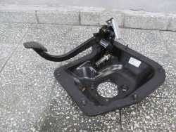 OPEL VIVARO TRAFIC 2.0 DCI 01-14 PEDAL SPRZEGLA BLACHA